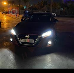 نیسان ئەلتیما